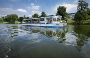 Solaaris, das Solarschiff der Segelschule Overschmidt. Foto: Peter Overschmidt