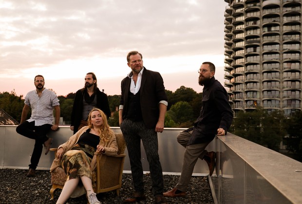 Band John Garner