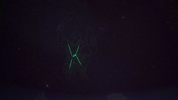 Der Wintersternenhimmel, grün markiert ist das Sternbild Orion. Foto: LWL