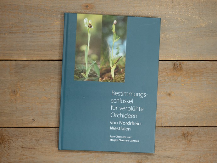 Buchcover vom Atlasprojekt "Versunkene Welten Nordrhein-Westfalens" (vergrößerte Bildansicht wird geöffnet)